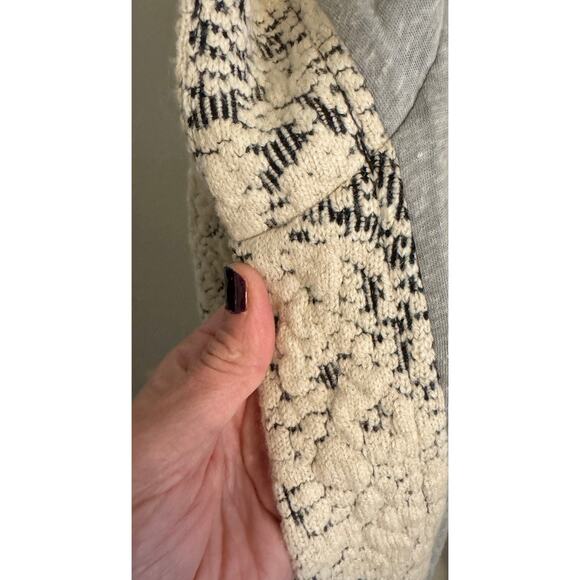 FREE PEOPLE Knit Jacquard Cozy Hooded Dolman Sweater Jacket Size L - Picture 4 of 8